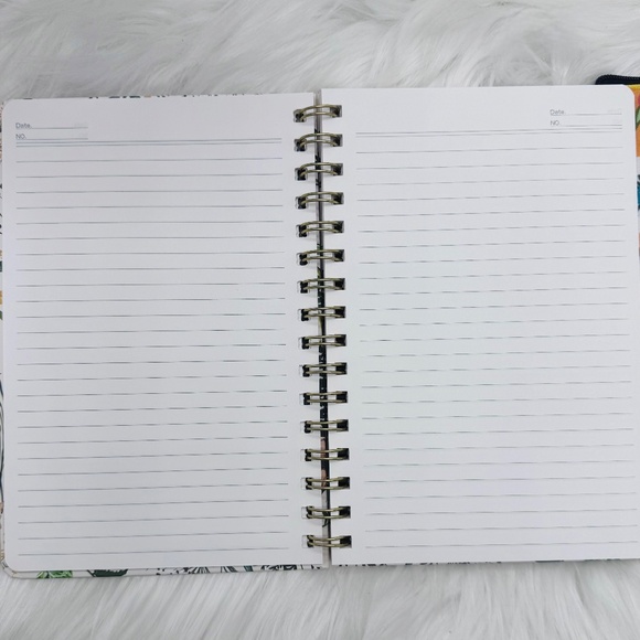 The Notebook Hardcover Floral Stationary Set - Picture 4 of 6